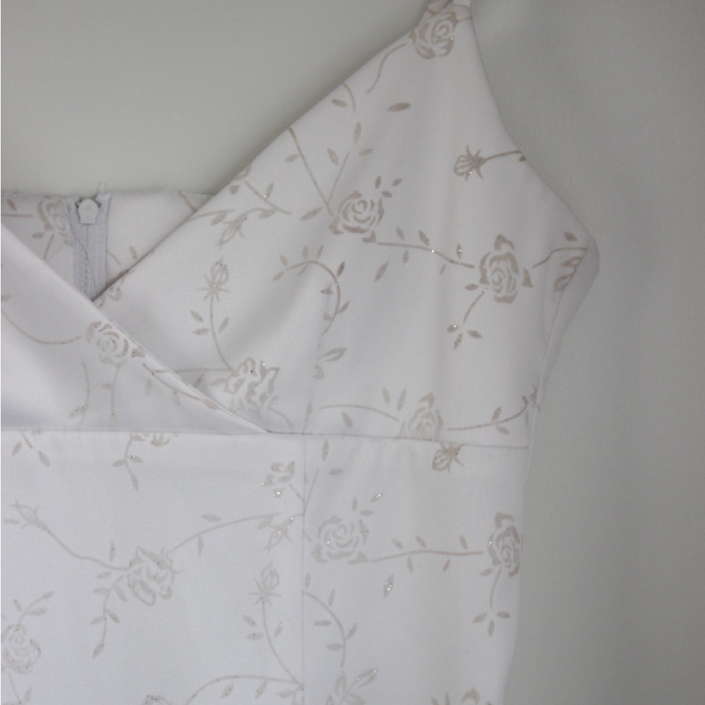 Elegant White Floral Dress